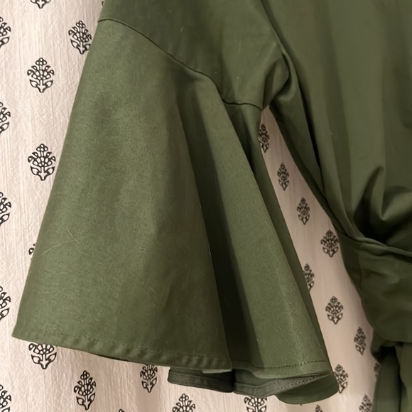 Alexis Kiera Poplin Wrap Top. Olive/Army. Size Large. Intermix - Picture 6 of 13